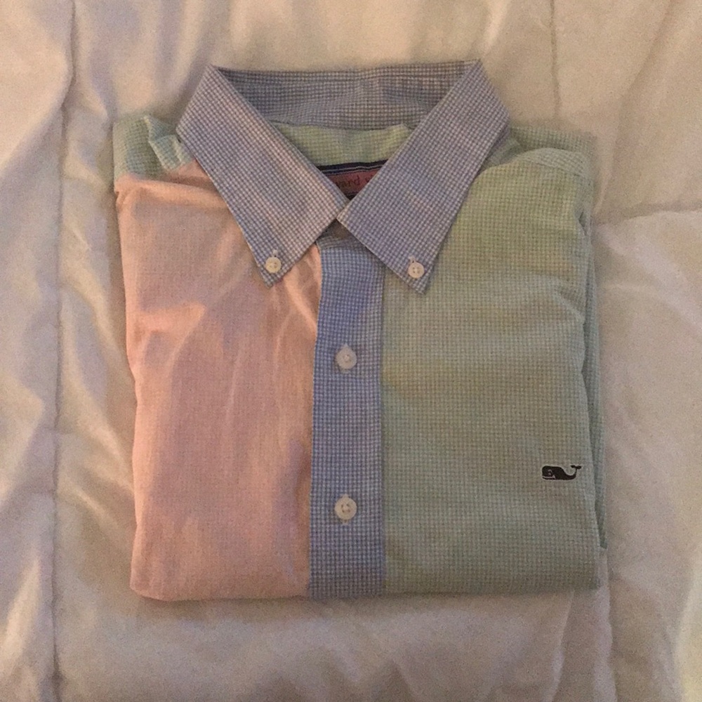 Multicolored Vineyard Vines Button Down!